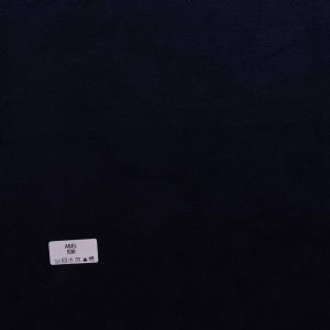 Asel, kadifemsi dokusu ve geniş renk paletiyle yaşam alanlarına sofistike bir şıklık, sıcaklık ve konfor kazandıran dayanıklı döşemelik kumaştır.