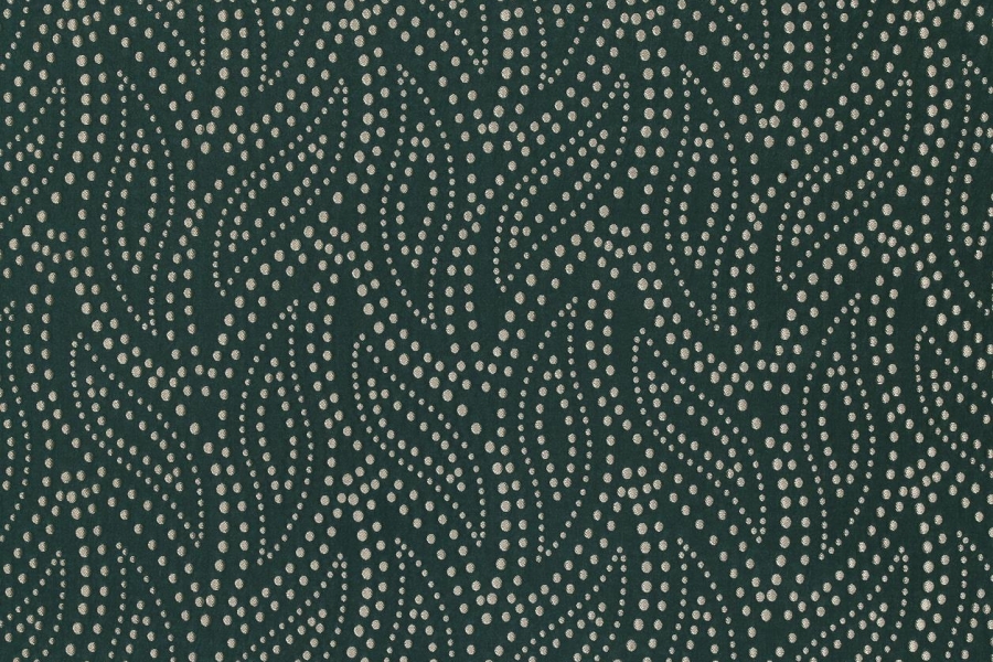 Crystal, modern geometrik desenleriyle yaşam alanlarına güçlü bir karakter ve sofistike bir dokunuş kazandıran döşemelik kumaştır.
