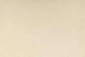 Valentine — это обивочная ткань, которая привносит классическое величие и утонченную атмосферу в жилые помещения благодаря своим элегантным узорам и благородной текстуре.